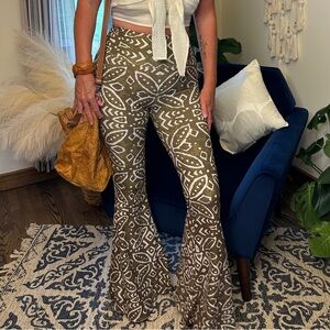 NWT High Rise Bell Bottoms
